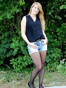 Older damsel shows her skills